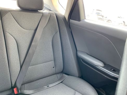 Used 2025 Kia K4 LXS image 35