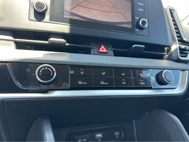 Used 2025 Kia Sportage LX FWD image 26