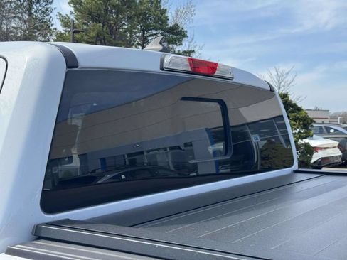Used 2019 Ford Ranger XLT w/ Equipment Group 302A Luxury AWD/4WD image 12