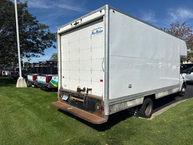 Used 2018 Chevrolet Express 3500 Extended w/ Driver Convenience Package RWD image 3