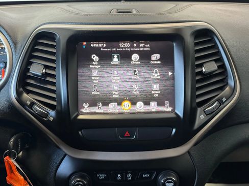 Used 2016 Jeep Cherokee Latitude w/ Cold Weather Group image 15