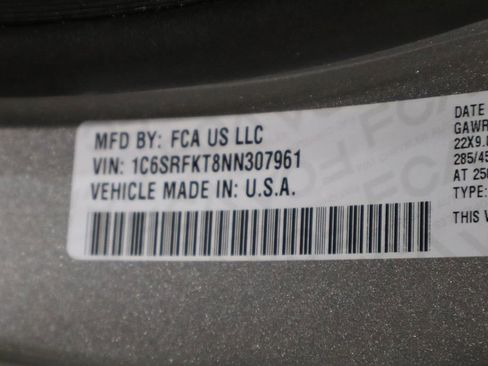 Used 2022 RAM 1500 Limited w/ Body Color Bumper Group image 30