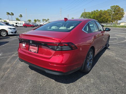 Used 2023 Honda Accord EX image 4