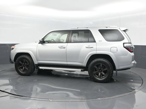 Used 2015 Toyota 4Runner SR5 Premium AWD/4WD image 4