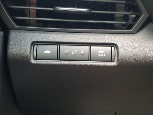 Certified 2025 Nissan Altima 2.5 SR image 28