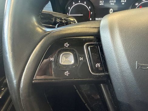 Used 2020 Lincoln Corsair AWD w/ Premium Package image 17