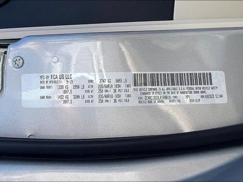 Used 2020 Chrysler Pacifica Touring-L w/ Tire & Wheel Group FWD image 21