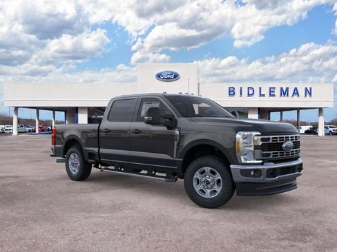 New 2026 Ford F250 XLT w/ Snow Plow Prep Package AWD/4WD image 8