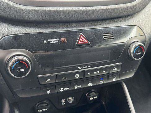 Used 2017 Hyundai Tucson SE Plus AWD/4WD image 25