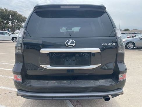 Used 2023 Lexus GX 460 Premium w/ Accessory Package image 6