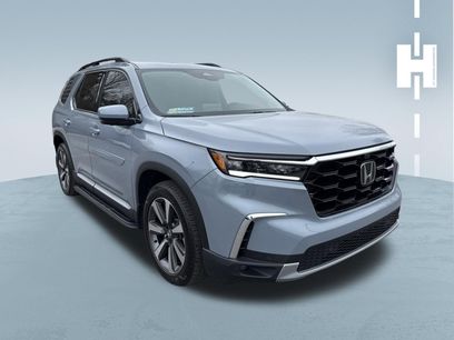 Used 2025 Honda Pilot Elite