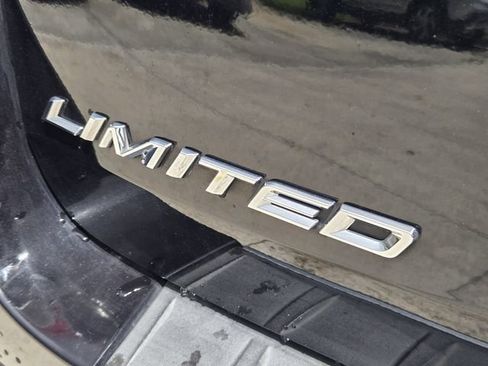 Used 2021 Ford Explorer Limited w/ Hybrid Equipment Group 310A RWD image 11