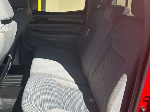 Used 2013 Toyota Tacoma Base V6 w/ Convenience Pkg image 10