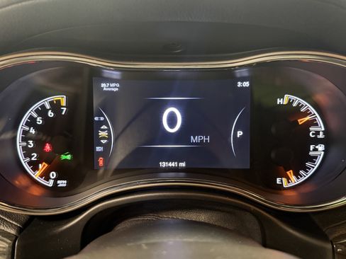 Used 2015 Jeep Grand Cherokee Overland AWD/4WD image 18