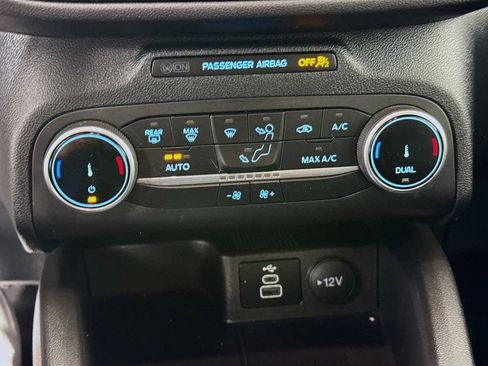 Used 2025 Ford Escape ST-Line image 16