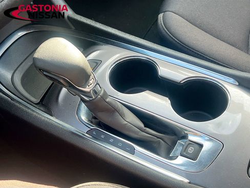 Used 2024 Chevrolet Malibu LT image 22