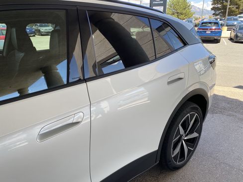 Certified 2023 Volkswagen ID.4 Pro S AWD/4WD image 49