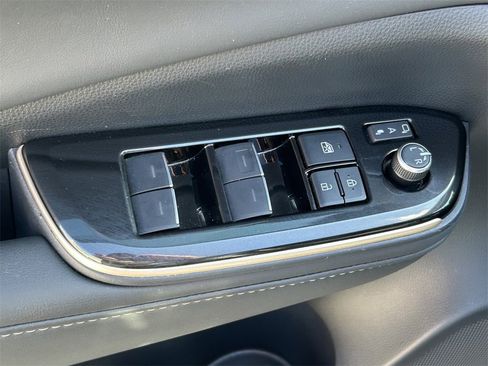 Used 2024 Toyota Crown XLE image 16