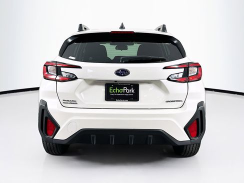 Used 2024 Subaru Crosstrek 2.0i Premium image 7