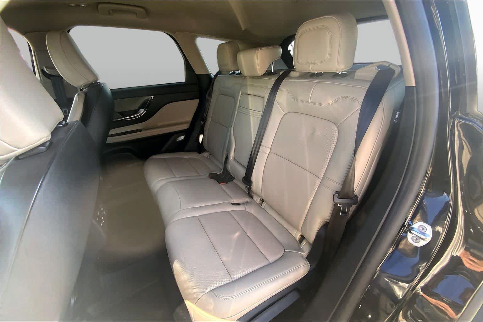 Used 2025 Lincoln Corsair Reserve AWD/4WD image 19