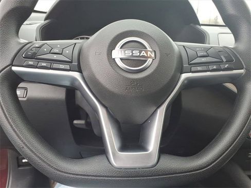 Used 2024 Nissan Altima 2.5 SV image 16