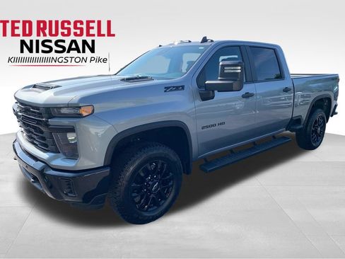 Used 2025 Chevrolet Silverado 2500 Custom w/ Custom Value Package AWD/4WD image 1