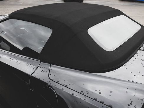 Used 2014 Chevrolet Corvette Stingray Convertible w/ 2LT Preferred Equipment Group RWD image 18