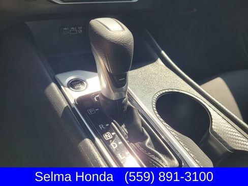 Used 2025 Nissan Altima 2.5 SV image 21