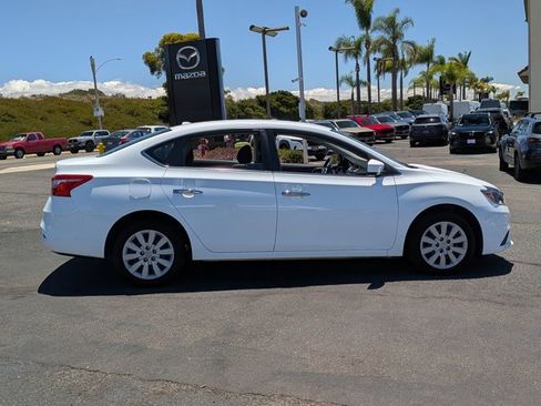 Used 2017 Nissan Sentra SV FWD image 5