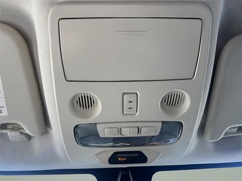 Used 2020 Ford EcoSport Titanium image 25