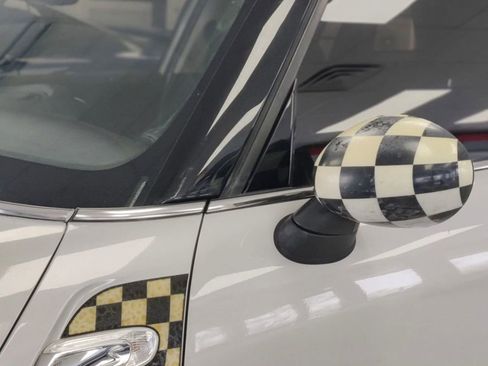Used 2016 MINI Cooper S image 12