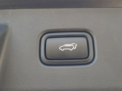 Used 2024 Hyundai Tucson Limited image 45