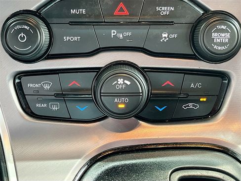 Used 2022 Dodge Challenger GT w/ Blacktop Package image 15