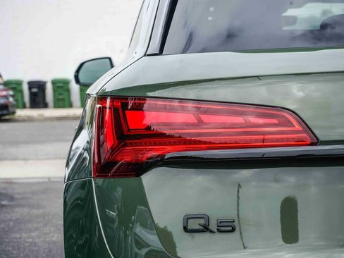 Used 2023 Audi Q5 e Premium Plus w/ Premium Plus Package image 9