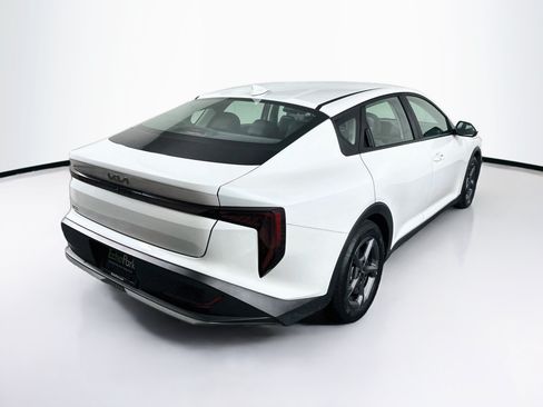 Used 2025 Kia K4 FWD image 9