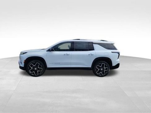 New 2026 Chevrolet Traverse High Country w/ LPO, Floor Liner Package image 1