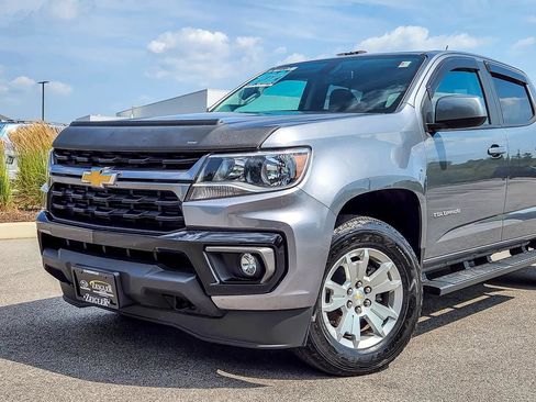 Used 2021 Chevrolet Colorado LT w/ LT Convenience Package AWD/4WD image 2
