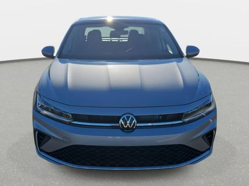 New 2026 Volkswagen Jetta SE image 2