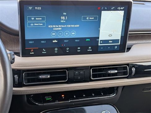 Certified 2023 Lincoln Nautilus Reserve image 22