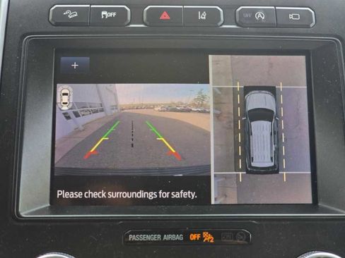 Used 2021 Ford Expedition Platinum image 39