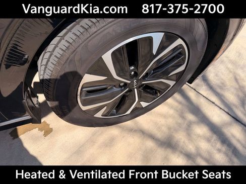 Certified 2022 Kia EV6 Wind image 11