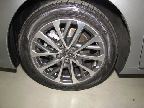 Used 2023 Lexus ES 350 350 w/ Accessory Package (Z1) image 26