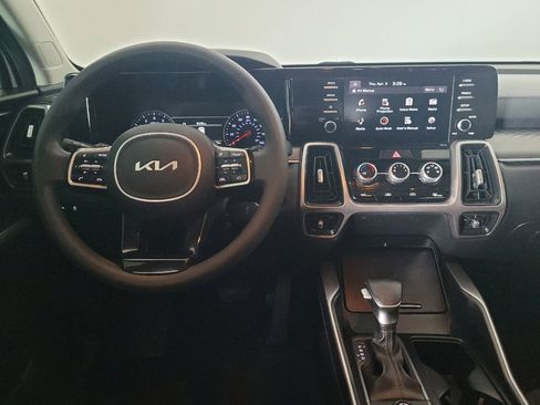 Used 2022 Kia Sorento LX image 22