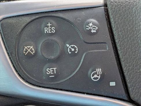 Used 2018 GMC Yukon SLT w/ Open Road Package image 11