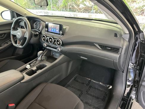 Certified 2025 Nissan Sentra S FWD image 39
