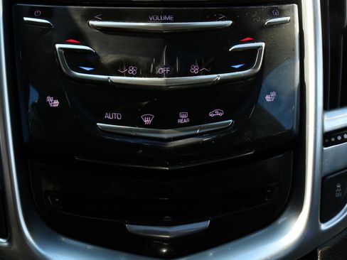 Used 2015 Cadillac SRX Luxury w/ Driver Awareness Package image 29