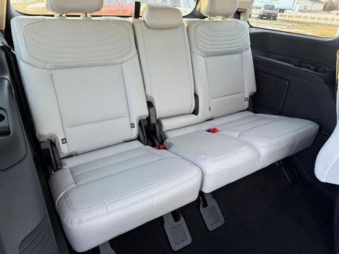 New 2026 Ford Expedition Platinum w/ Platinum Ultimate Package image 5