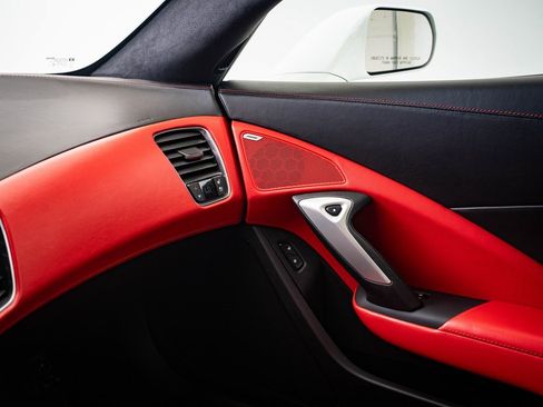 Used 2016 Chevrolet Corvette Z06 image 35