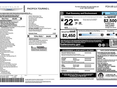 Used 2024 Chrysler Pacifica Touring-L FWD image 2