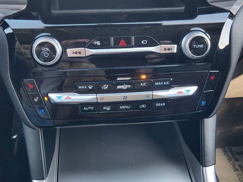 Used 2023 Ford Explorer Limited image 20